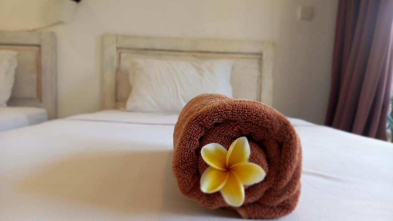 Wisma Bunda 2 Hotel Gili Trawangan Exterior foto